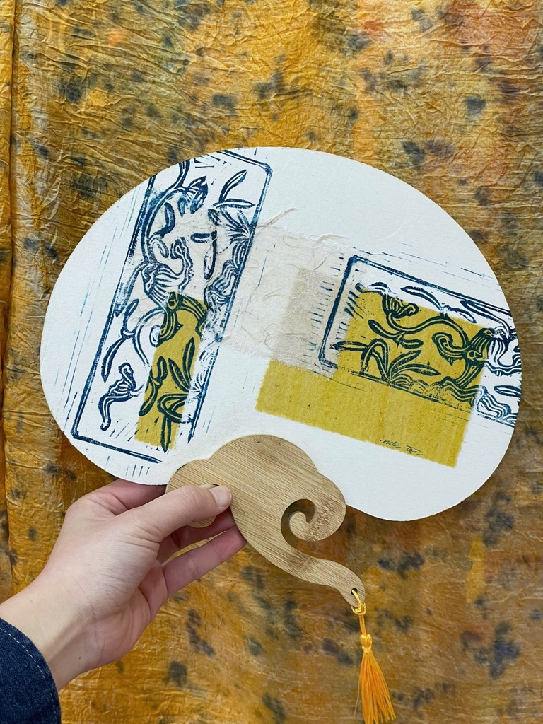 Quạt in tay Mộc Trà l'art à huế 13 280