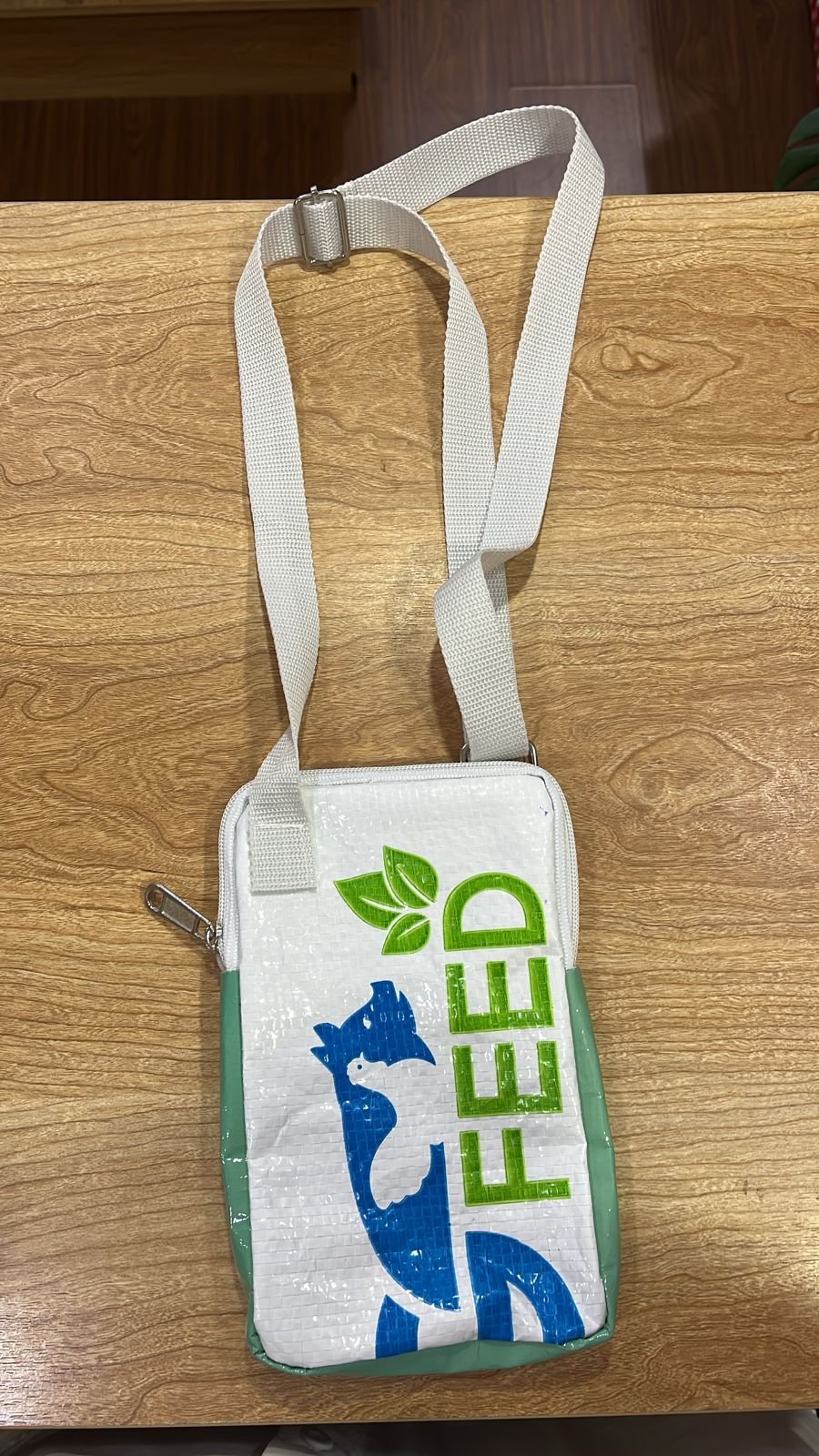 Túi điện thoại tái chế Bycam