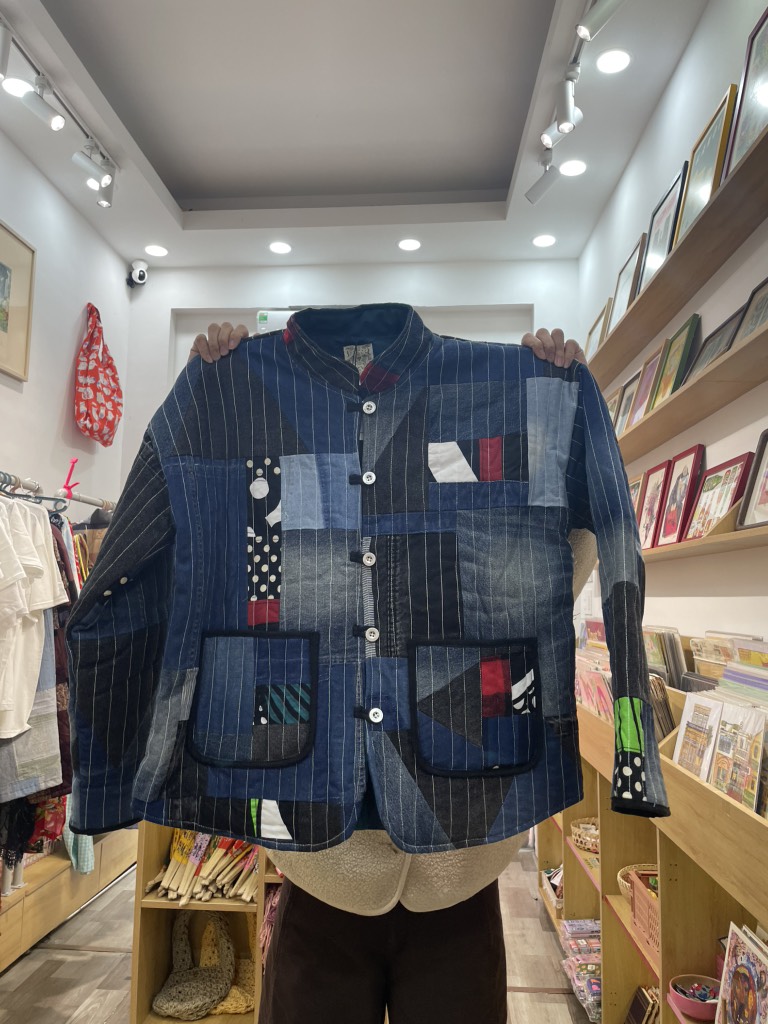 Áo chần bông 2490 T2/26 Chế Upcycled Clothing