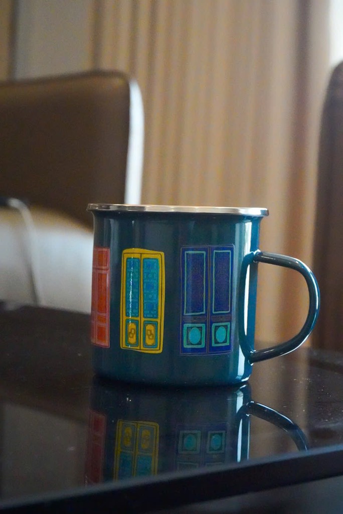 Cốc  Inox tráng men Cobalt Hanoi Doors Mai Lêx Líu Lô