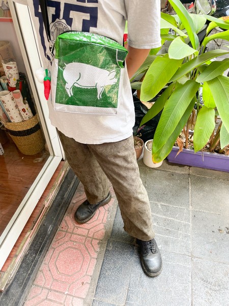 Túi vuông đeo chéo tái chế Bycam