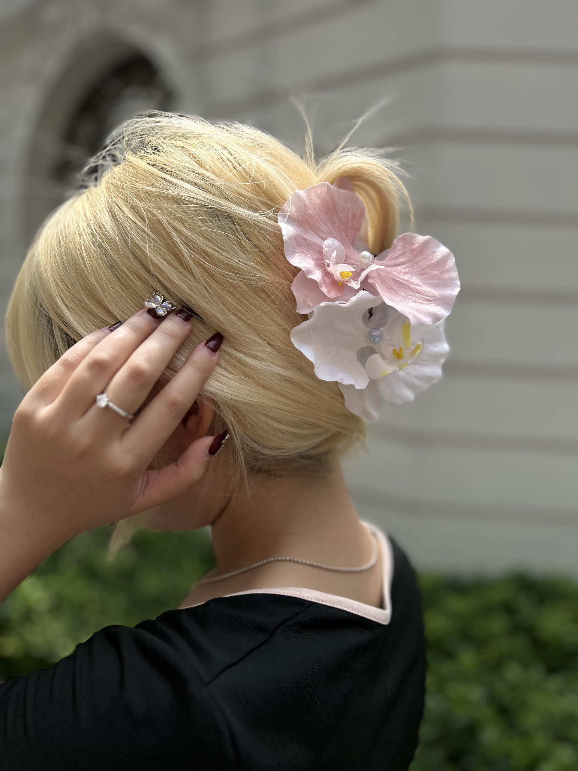 Kẹp tóc hoa lan Líu Lô