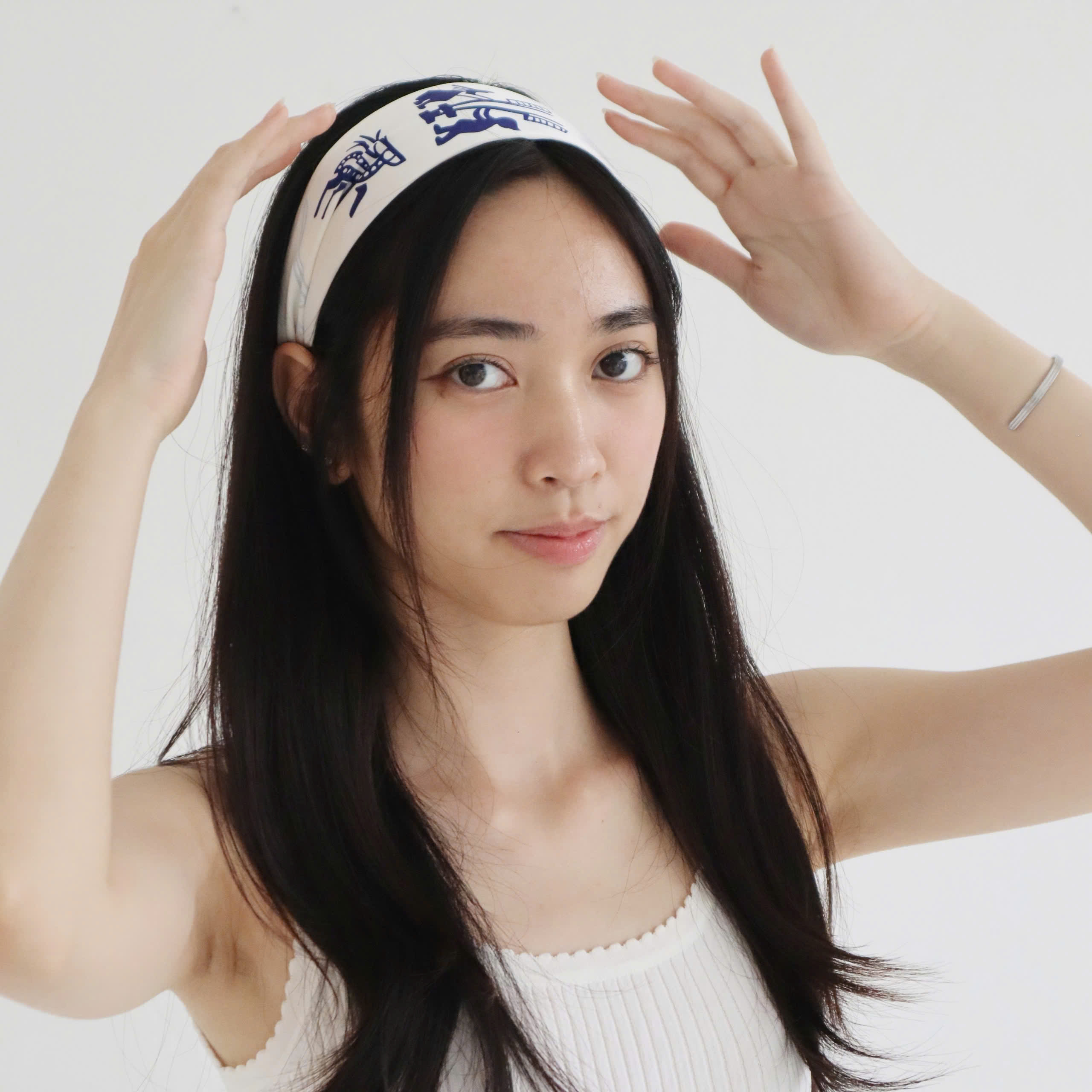 Khăn lụa twilly trống đồng Mai Lê