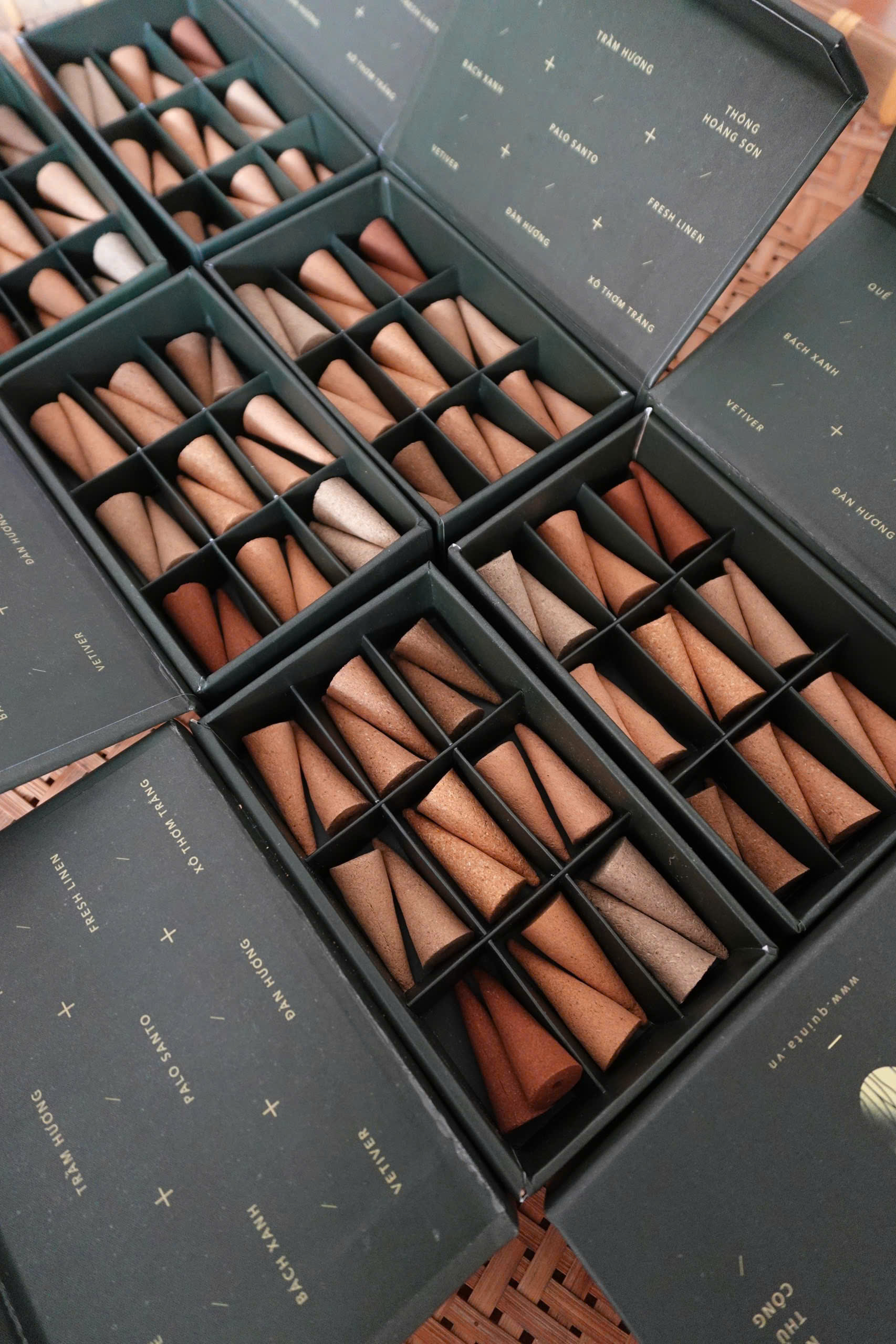 Hộp trải nghiệm trầm hương Quinta / Incense variety box