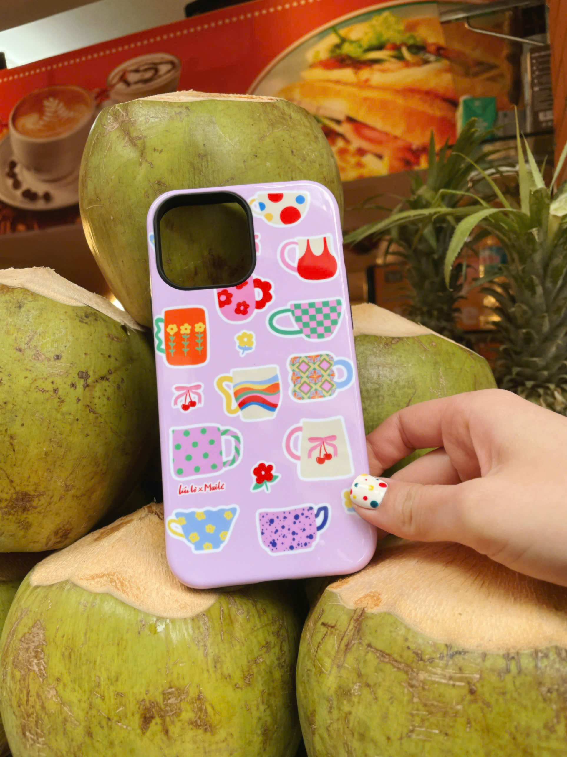 Ốp 17 nhiều cốc nền hồng Mai Lê x Líu Lô