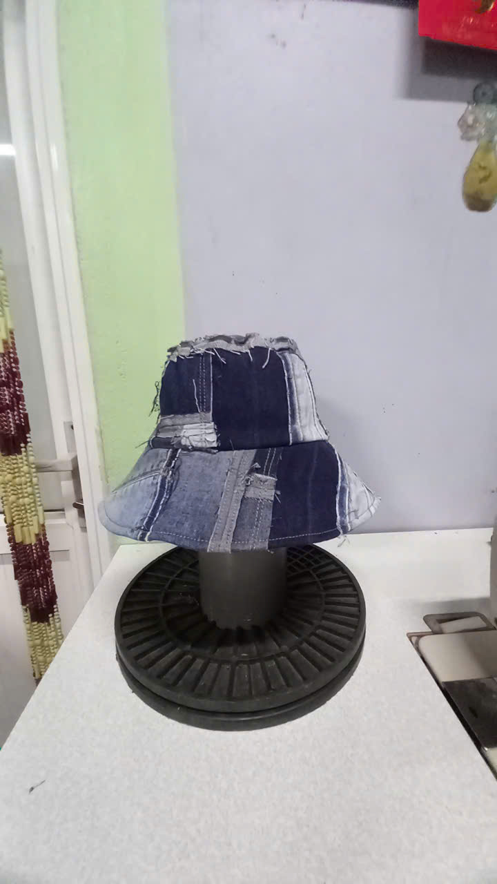 Mũ vải ghép T6/25 280k Chế Upcycled Clothing