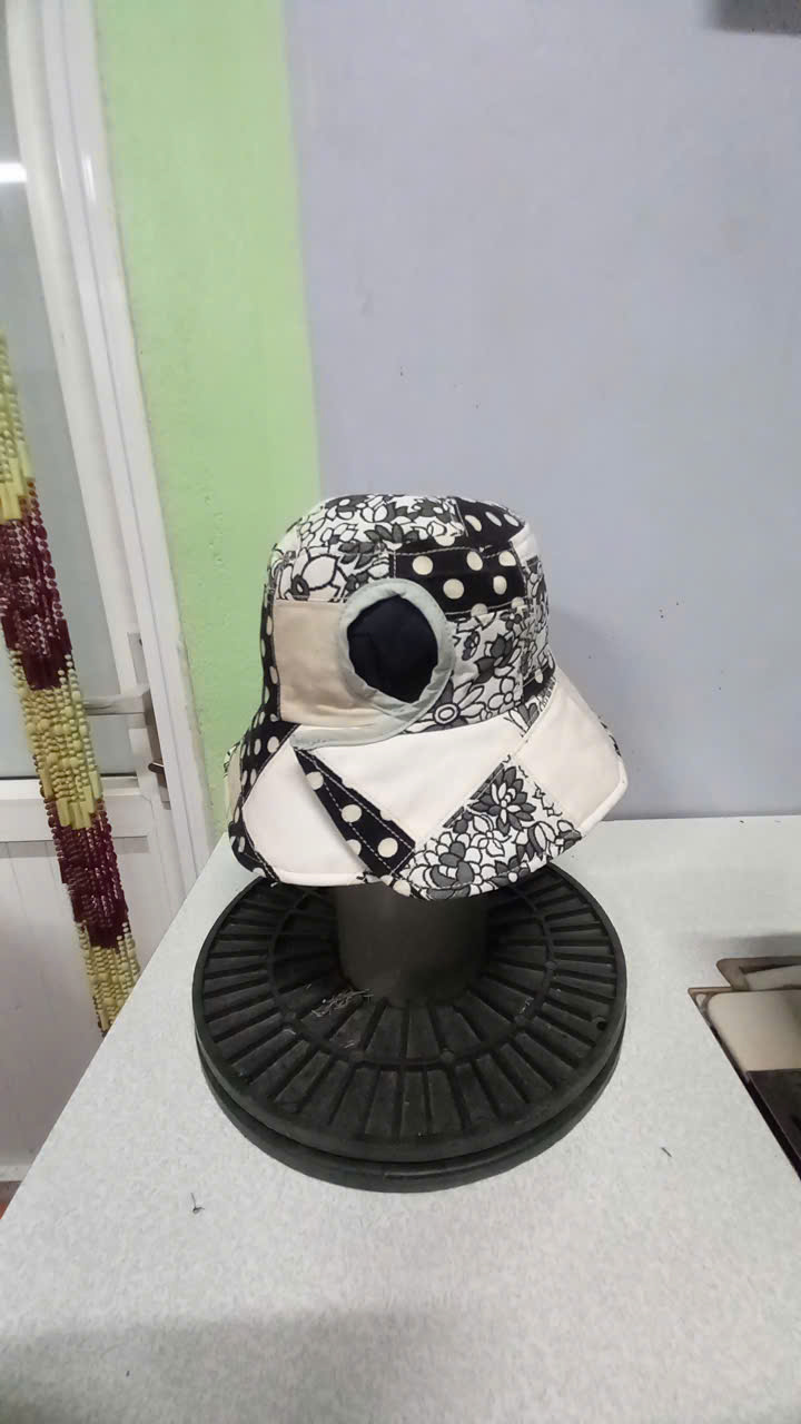 Mũ vải ghép T6/25 280k Chế Upcycled Clothing