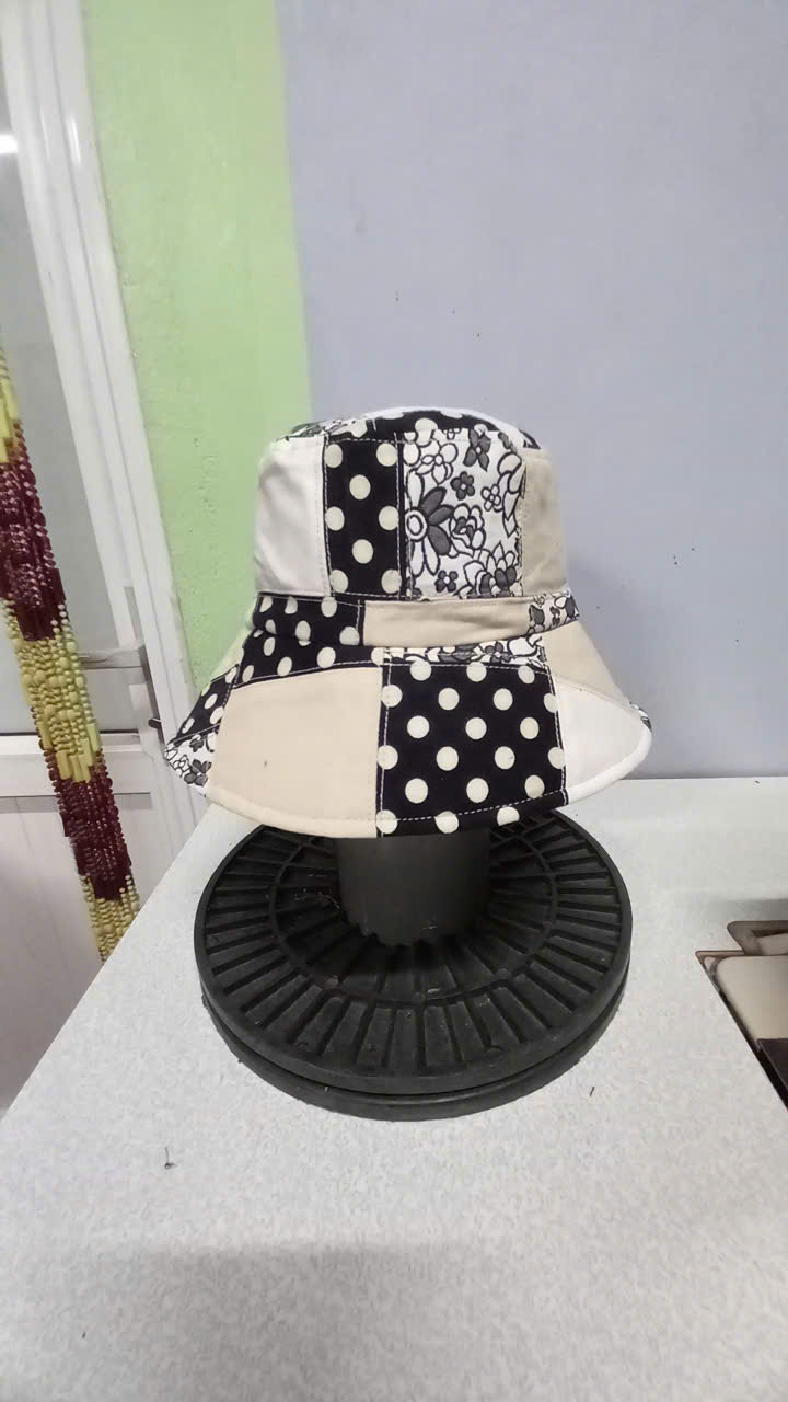 Mũ vải ghép T6/25 280k Chế Upcycled Clothing
