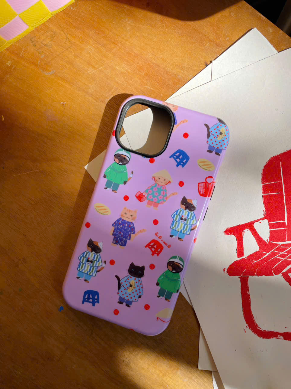 Ốp 13 / 14 mèo nền hồng Líu Lô x Mai Lê