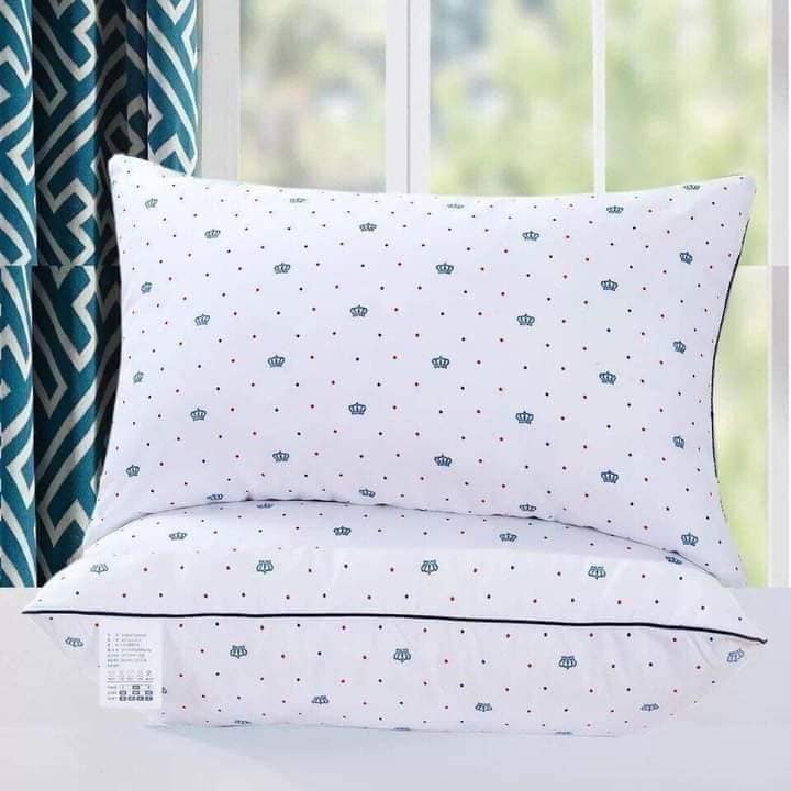 Gối đầu bông sợi trắng vương miện cotton thoáng khí có khóa kéo 45x65cm