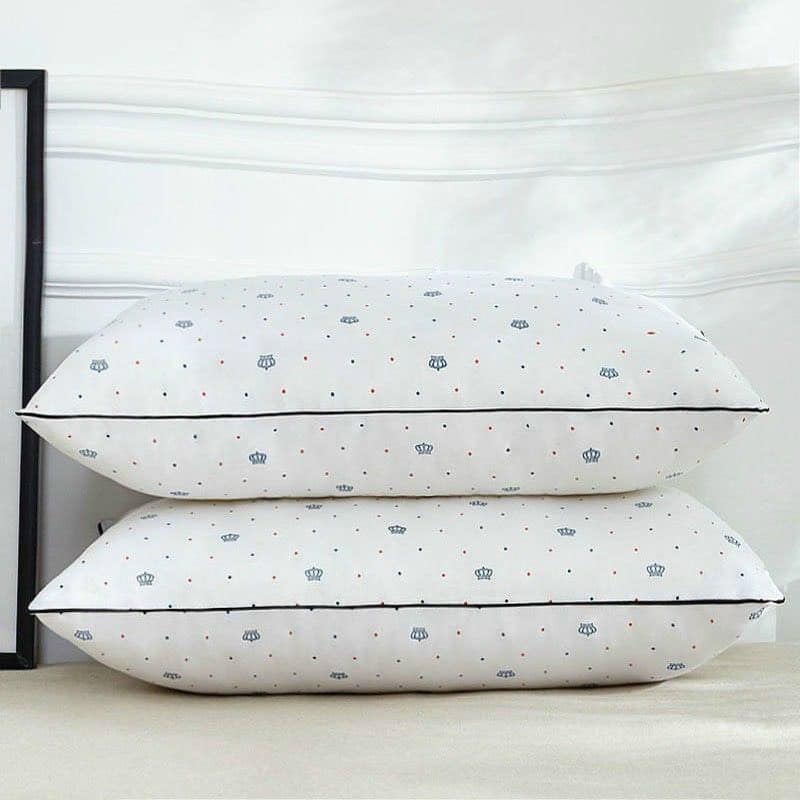 Gối đầu bông sợi trắng vương miện cotton thoáng khí có khóa kéo 45x65cm