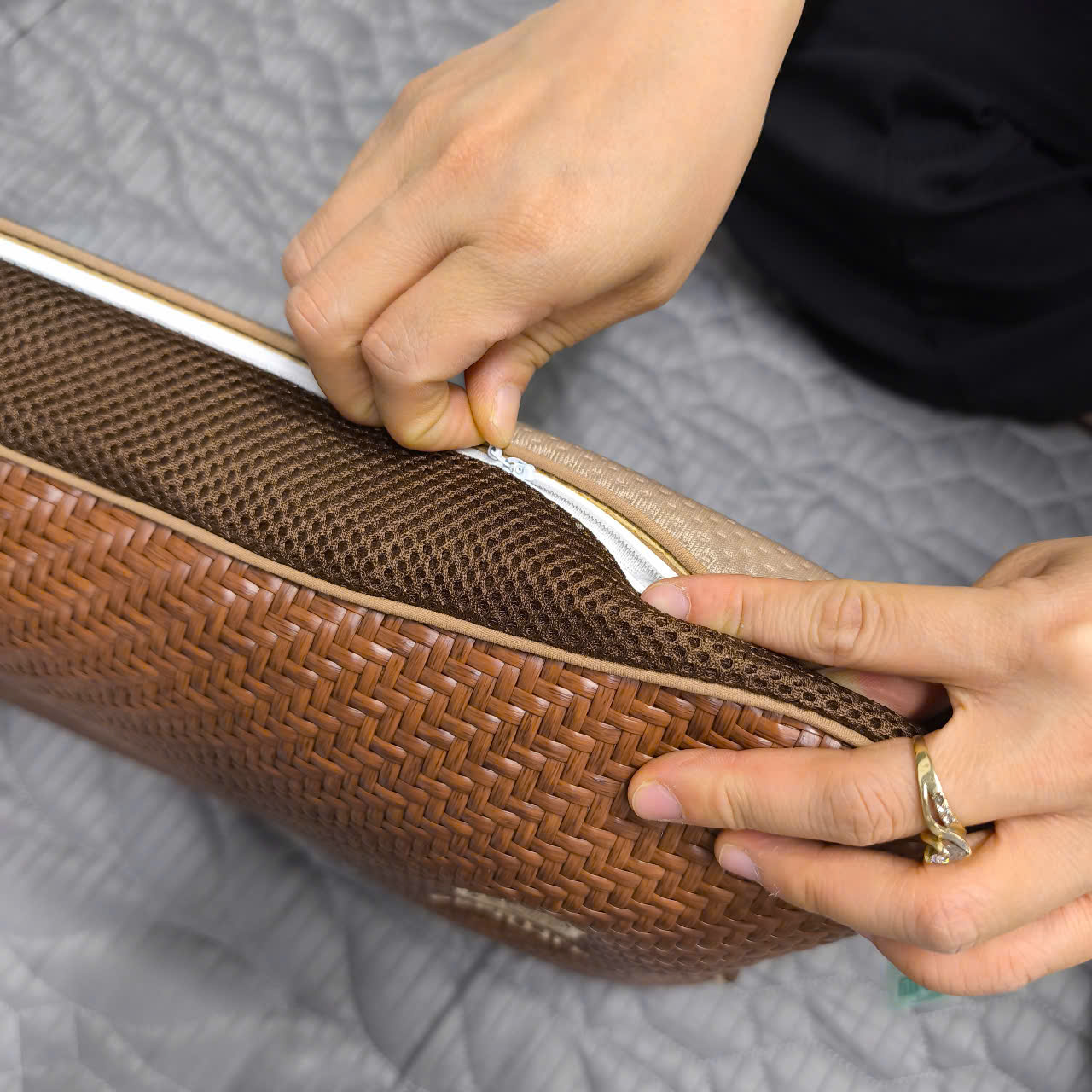 Gối đầu mây mát lạnh BOYU COOL chống đau cổ vai gáy kèm ruột kích thước 32x52cm