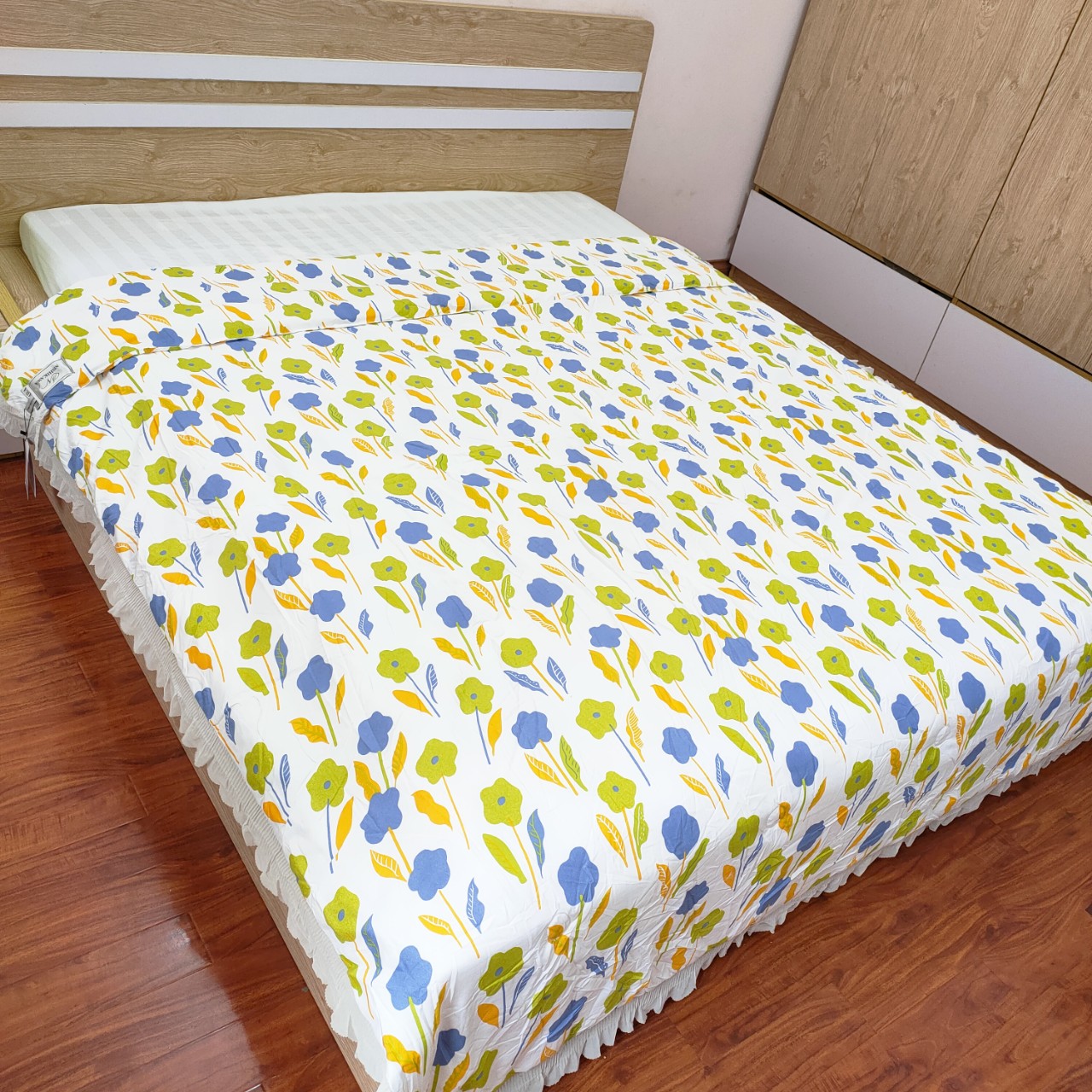 Chăn hè cotton chần bông mỏng  viền ren nishikawa kích thước 200x230cm