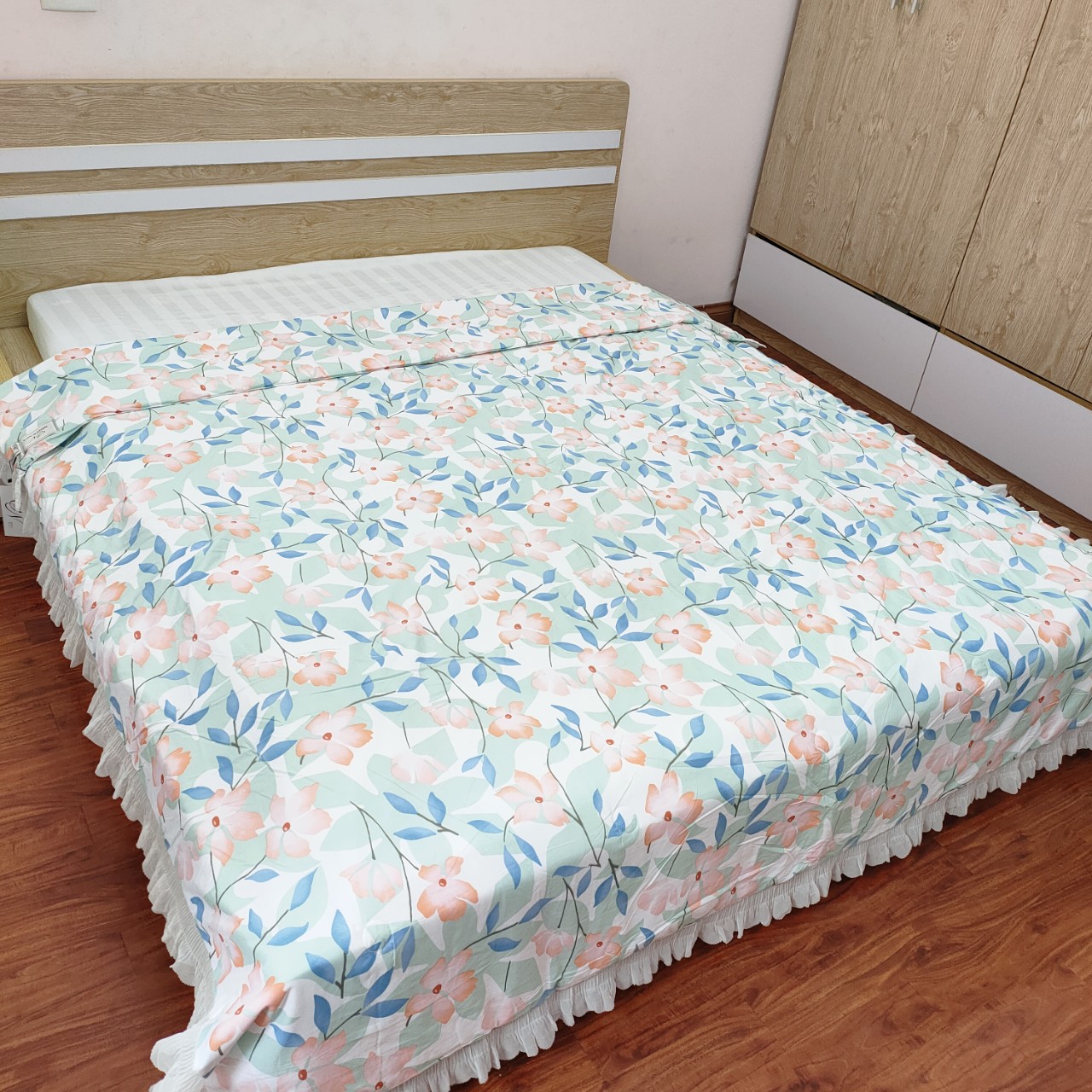 Chăn hè cotton chần bông mỏng  viền ren nishikawa kích thước 200x230cm