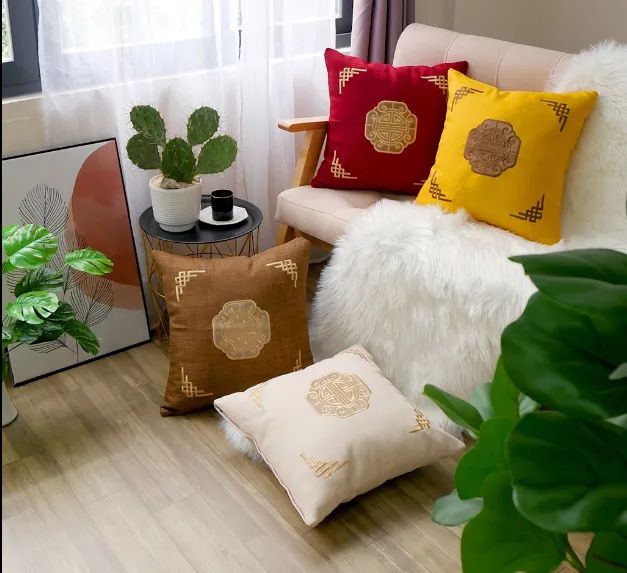 Gối sofa Gối tựa Hoàng Gia cực đẹp và sang trọng kích thước 45x45cm VuaChanGa
