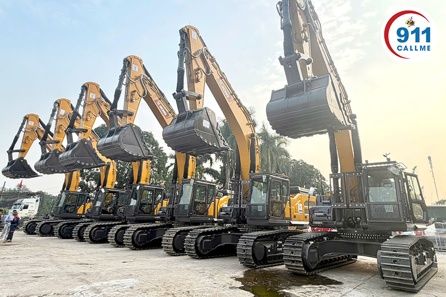 máy đào bánh xích XE500G