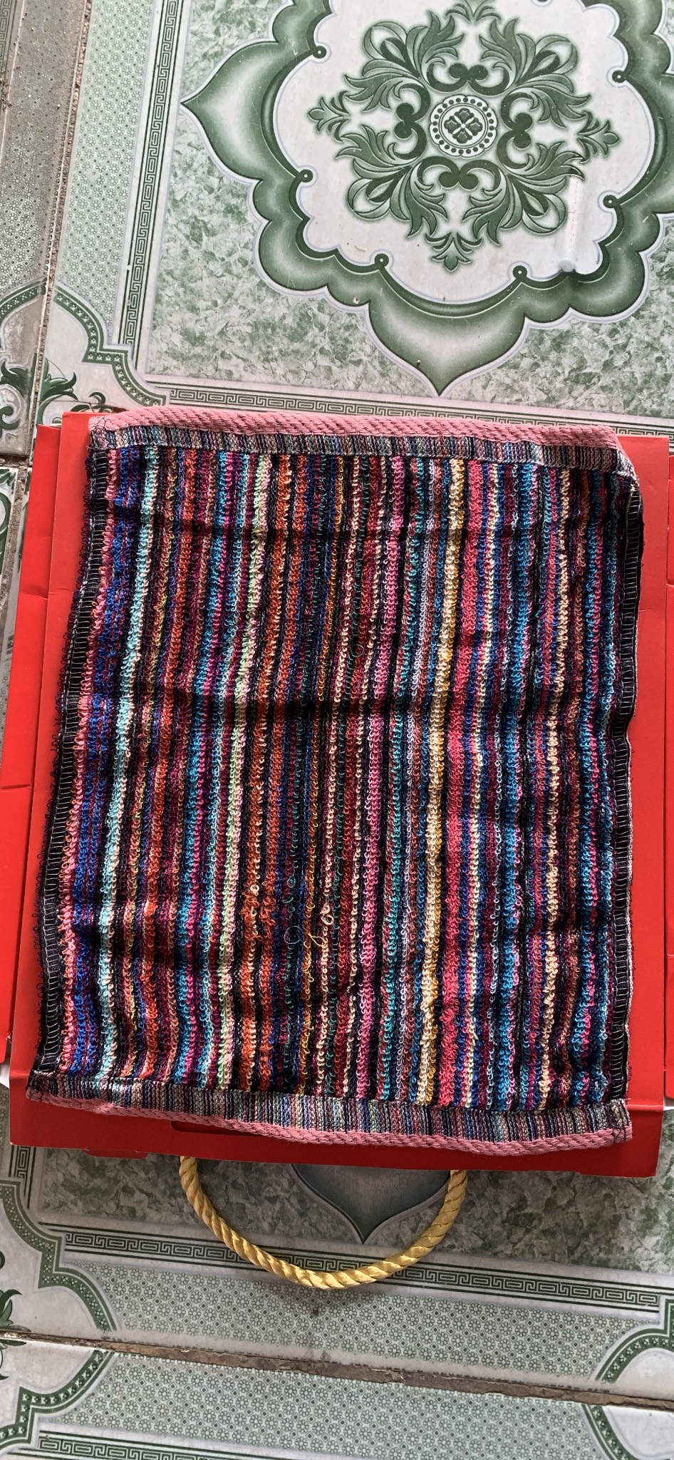 khăn lau bàn 26*30cm màu