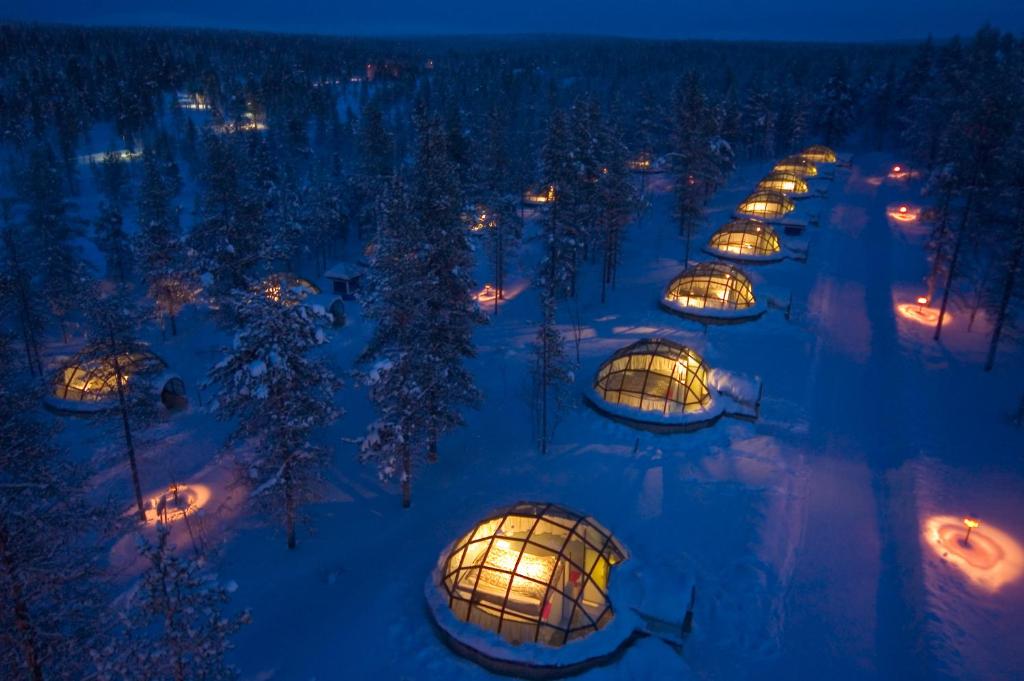 Kakslauttanen Glass Igloo Resort