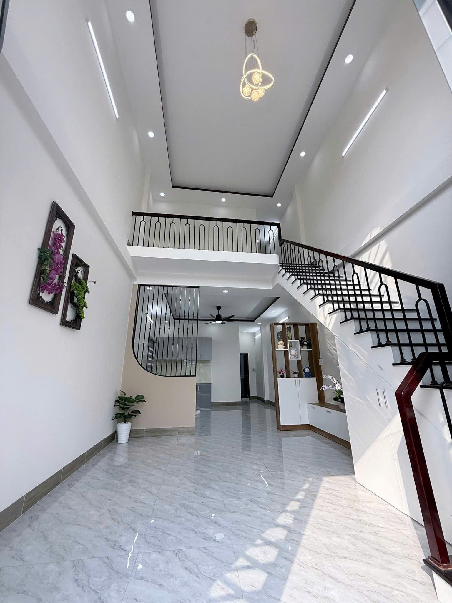 🏠 BÁN NHÀ 1 TRỆT 1 LỬNG HIỆN ĐẠI – VIEW RẠCH THOÁNG MÁT (GẦN CẦU ĐÔI, MỸ QUÝ)