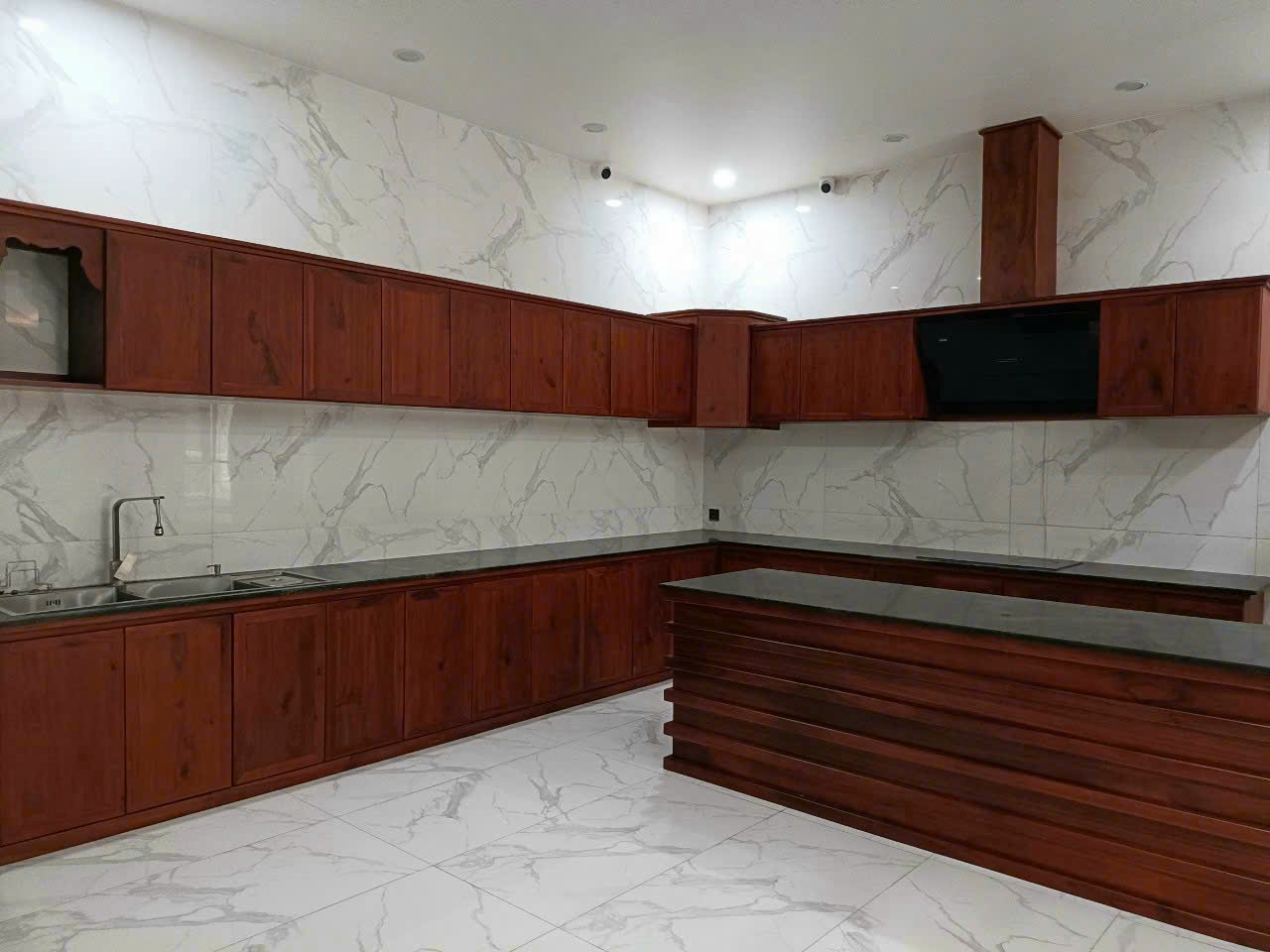 🏠 Bán Biệt Thự Mặt Tiền Đường Ỷ Lan - Khu Dân Cư Sao Mai Bình Khánh 3!