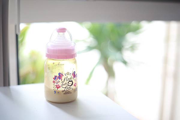 Bình sữa PPSU-Dorothy Wonderland cổ chuẩn 150ml_màu hồng 0m+