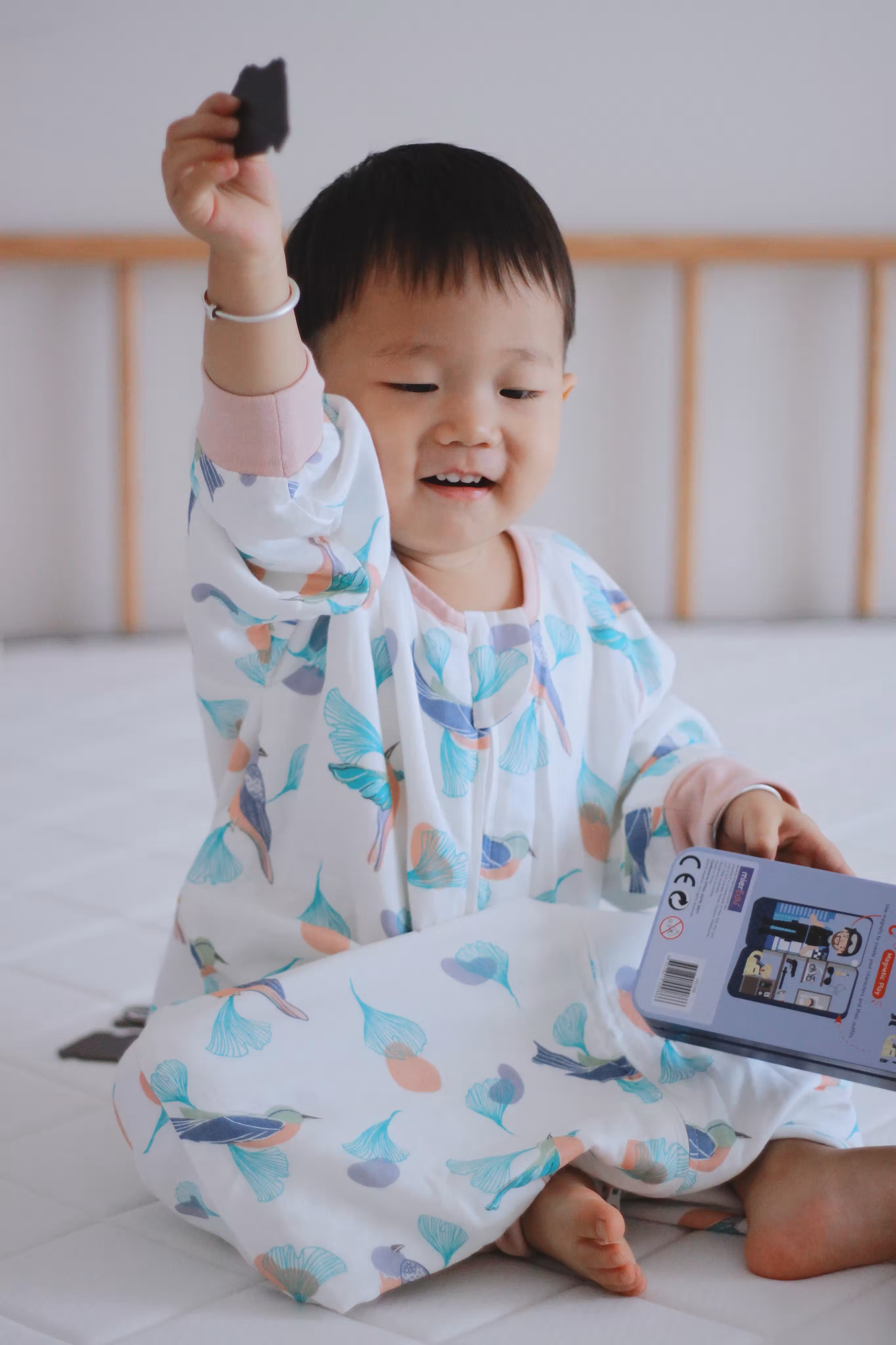 Hộp bút kèm mảnh ghép hình nam châm - Chủ đề Nghề nghiệp bé trai (Combo 3 hộp)