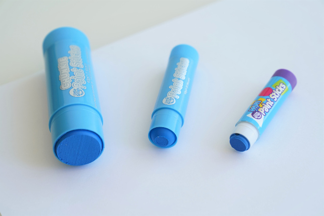 Bút sáp màu an toàn, dễ tẩy Little Brian - 12 màu size cực to (Chunkie Size)