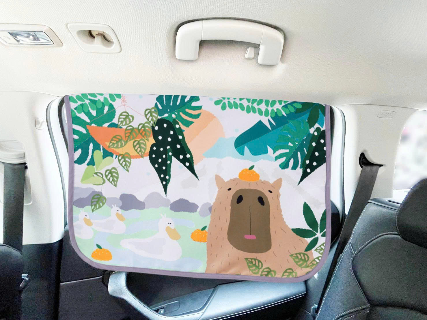 Tấm che nắng xe hơi, ngăn tia UV / tản nhiệt - Capybara đáng yêu