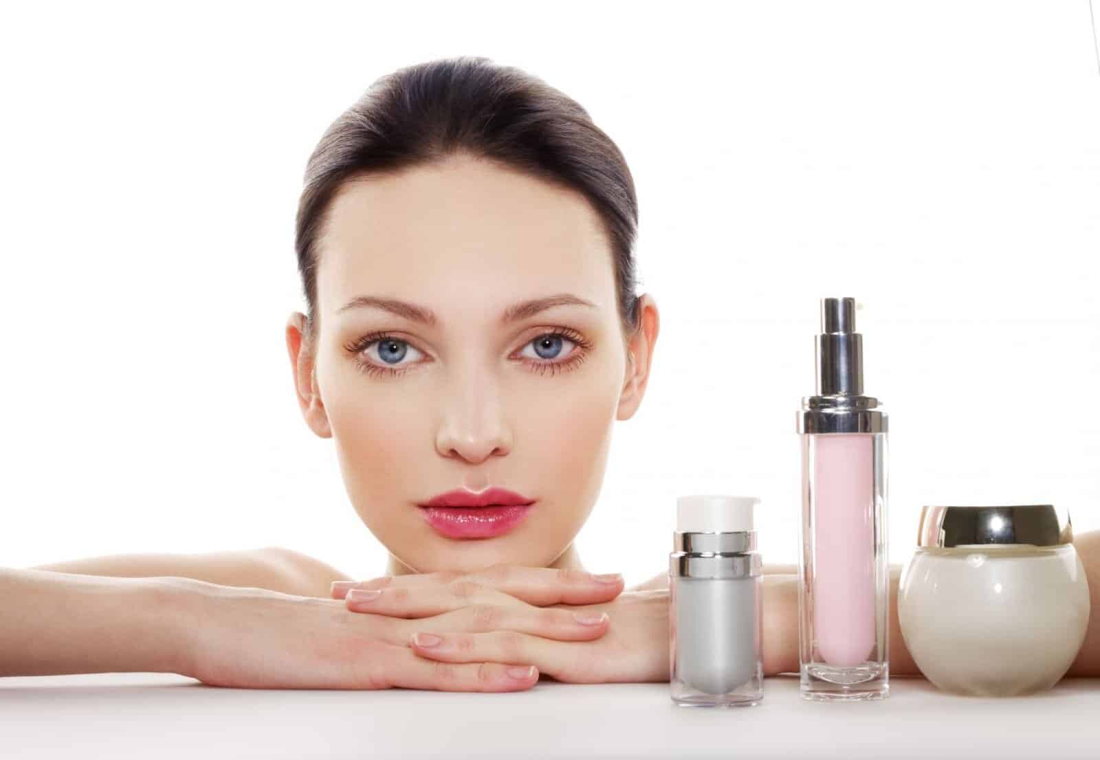 Kem dưỡng ẩm và kem dưỡng da khác nhau như thế nào?