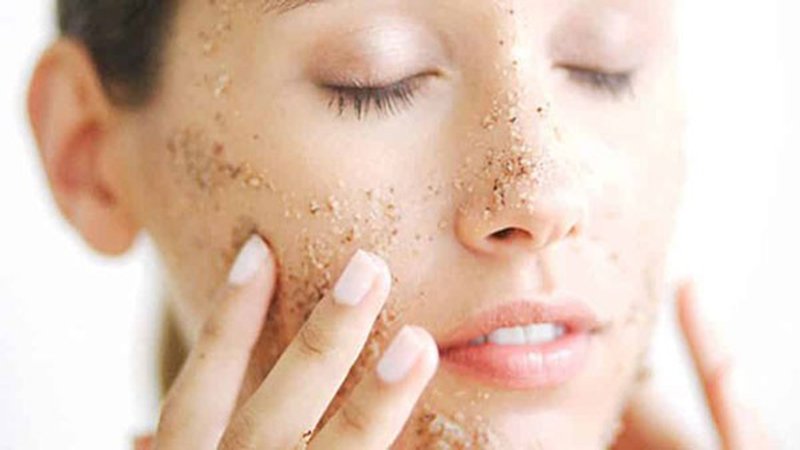 Tẩy tế bào chết cho da nhạy cảm và những điều cần biết