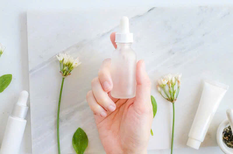 Huyết thanh trị mụn là gì? Cách sử dụng và lưu ý cần nhớ