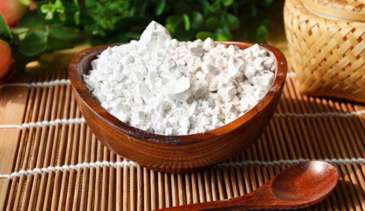 Uống bột sắn dây hằng ngày có tốt không? Những lợi ích và lưu ý bạn cần biết