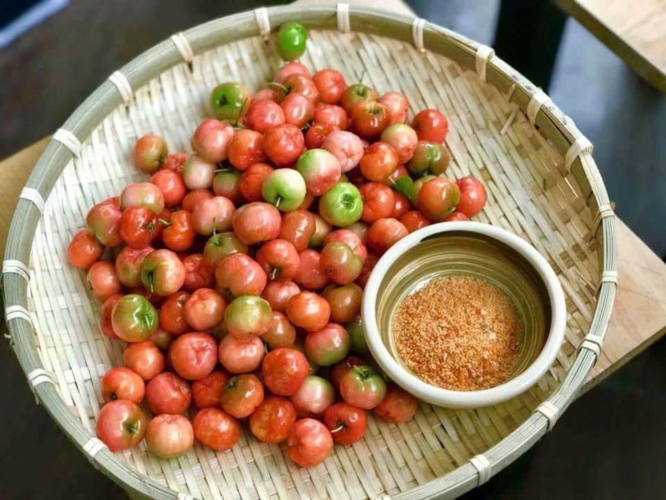 5 Lợi Ích Khi Ăn Quả Sơ Ri Thường Xuyên – Bí Quyết Tăng Đề Kháng & Giảm Kí Tự Nhiên