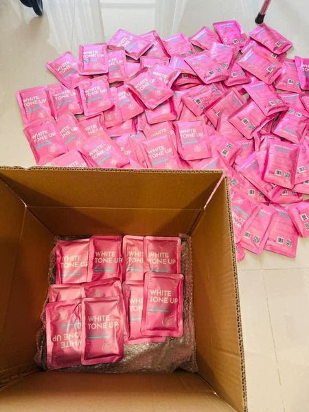 Kem Dưỡng Trắng Da Cao cấp Body Barbie Skin 150g + Body oil dưỡng ẩm chuyên sâu 50ml:Dưỡng trắng mịn