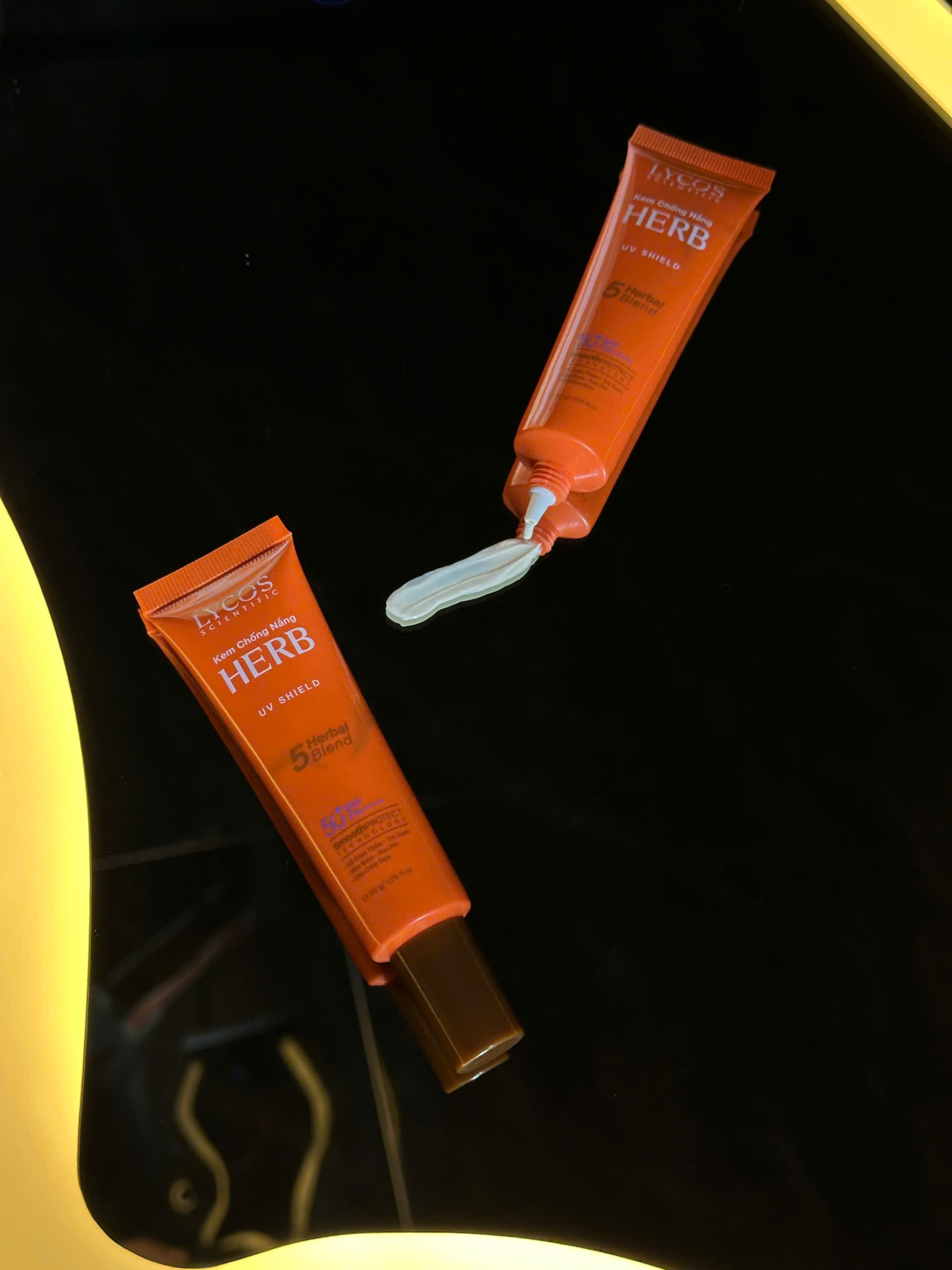 Combo TAM BA TOÀN DIỆN Lycos: Tinh Chất Peel Lycos – Gel Cấp Ẩm Lycos – Kem Chống Nắng LYCOS