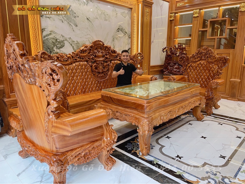 Mẫu Vách Đục Trám(Công ty BĐS tại Bắc Ninh)