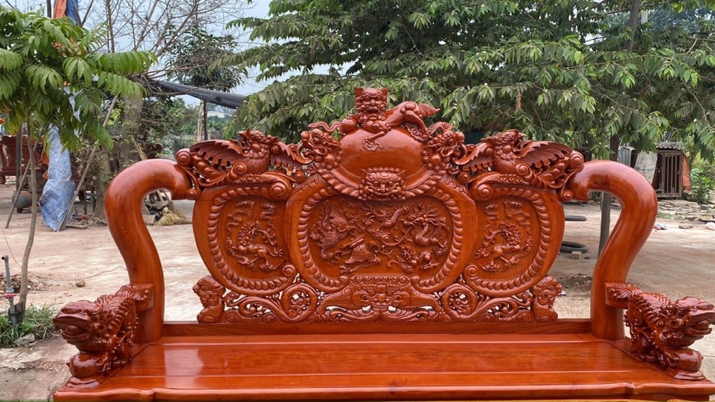 Quốc Nghê chân 16 - cột 16 Siêu Vip