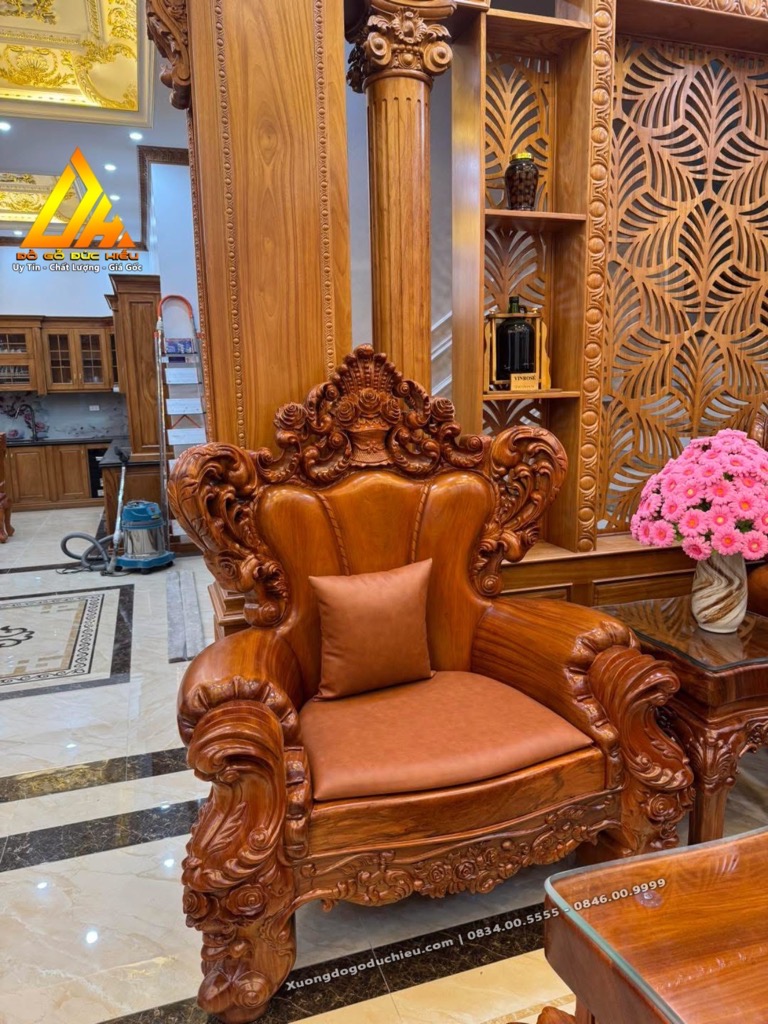 Combo Hoàng Gia+Kệ Tivi+Bàn Ăn tân cổ điển