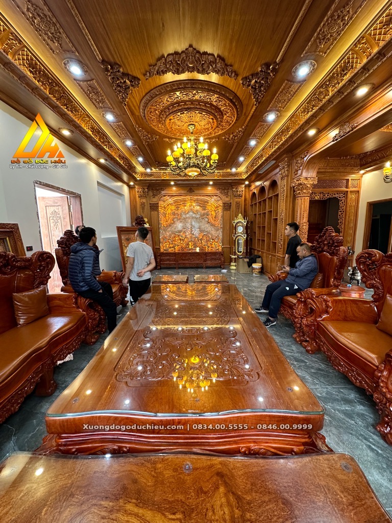 Hoàng Gia Nguyên Khối hương đá + Kệ tivi+đồng hồ