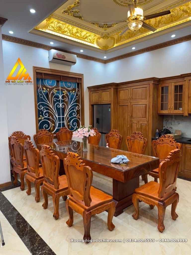 Combo Hoàng Gia+Kệ Tivi+Bàn Ăn tân cổ điển
