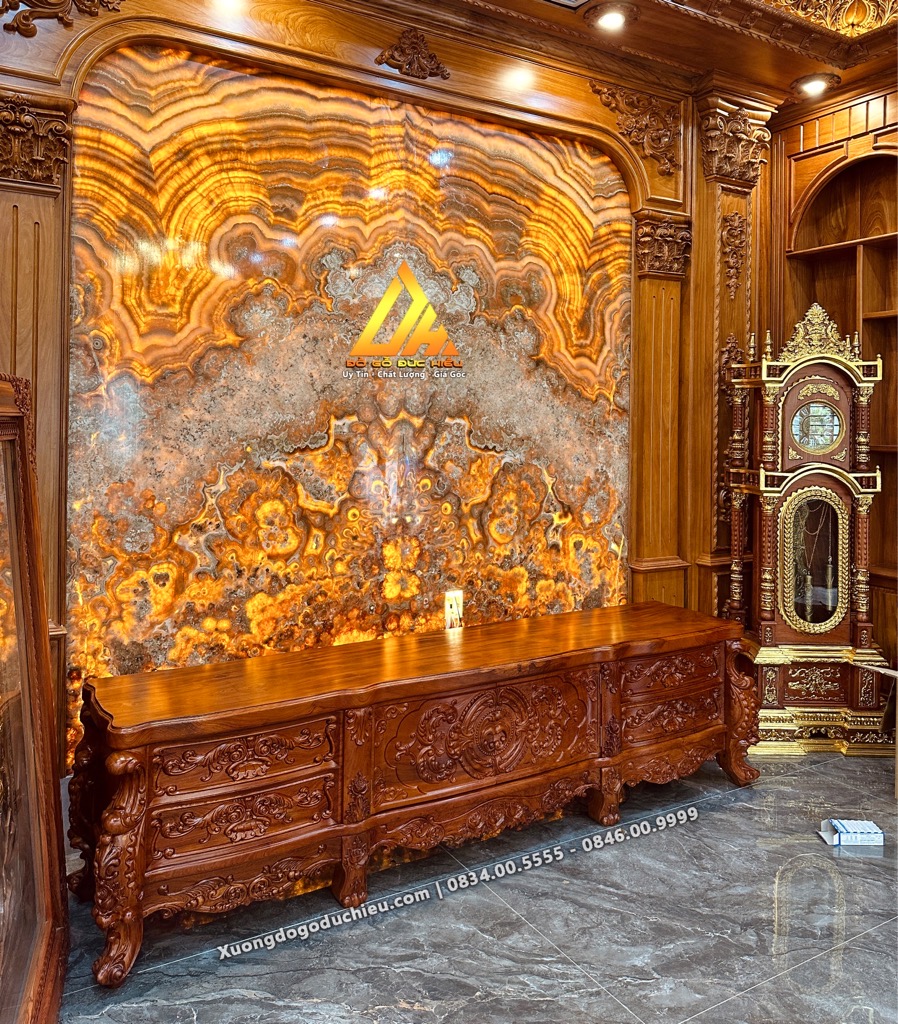 Hoàng Gia Nguyên Khối hương đá + Kệ tivi+đồng hồ