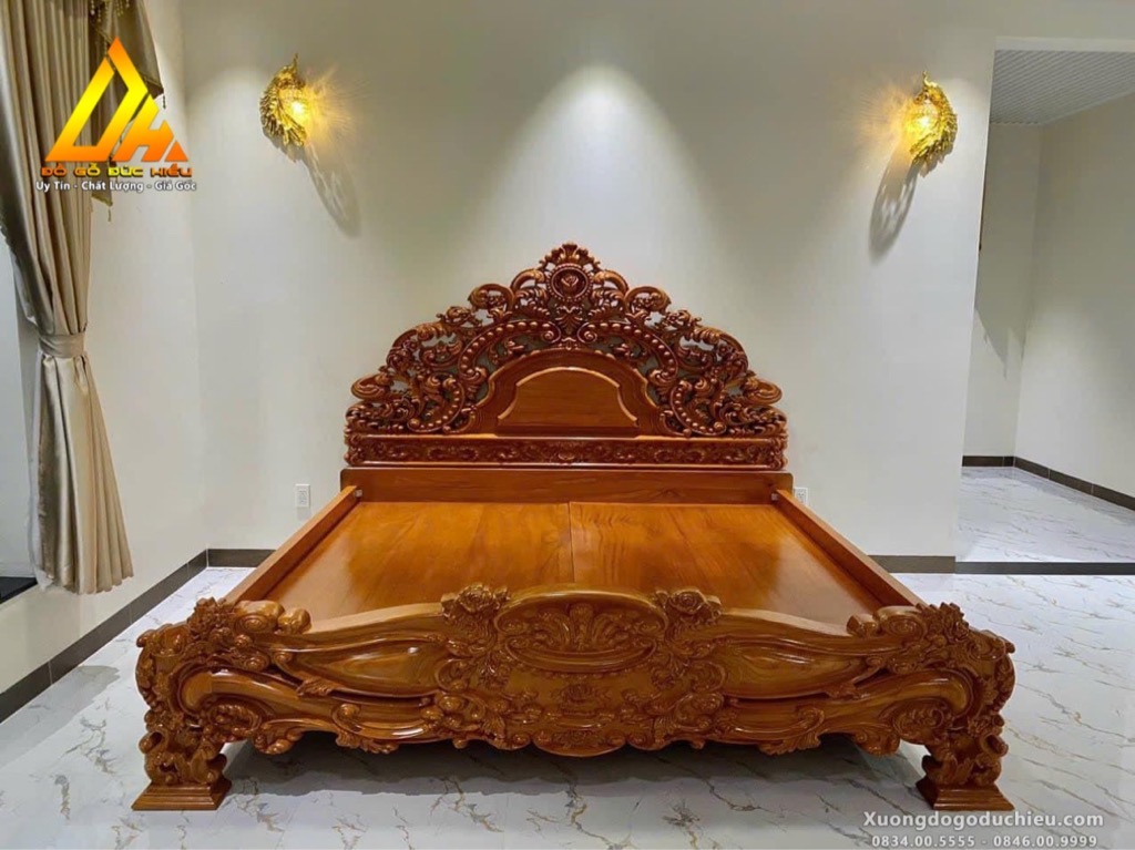 Giường ngủ Tân Cổ Điển