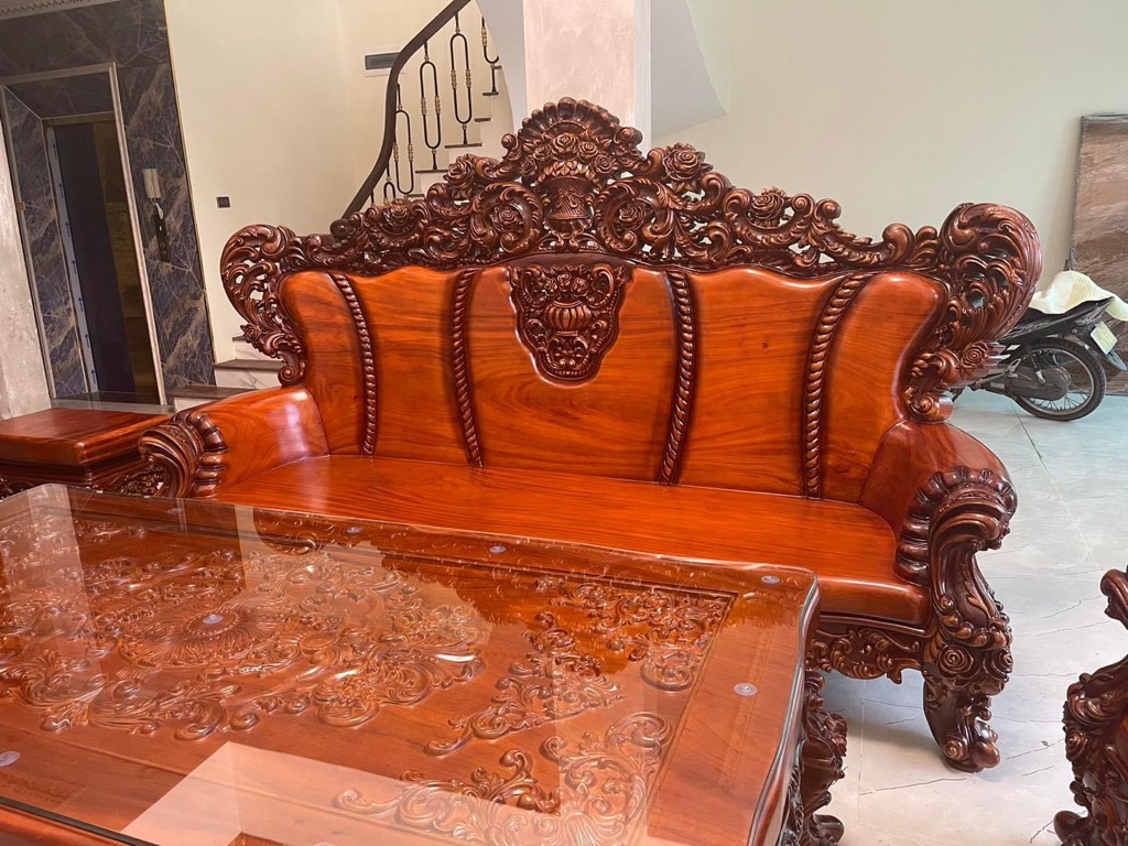 Hoàng Gia phun đậm nhạt 3D