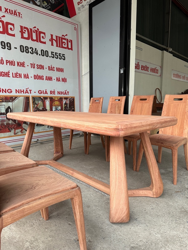 Bàn Ăn Quả Lê (mộc Bắc Giang)
