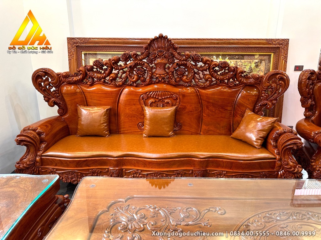 Hoàng Gia Nguyên Khối hương đá + Kệ tivi+đồng hồ