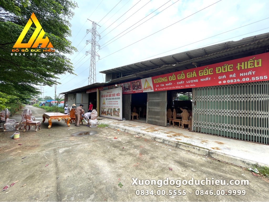 Bàn Ăn Dát Vàng 12 Ghế Louis(Bán về Thanh Hoá)