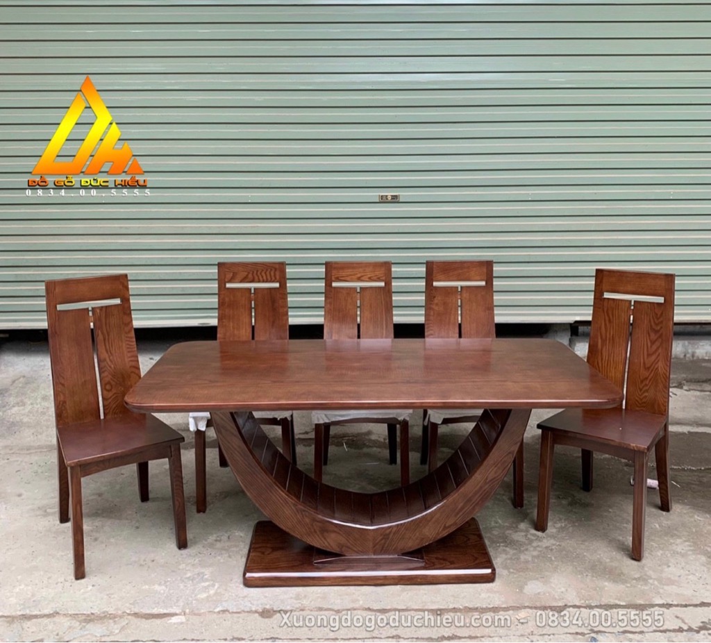 Bàn Ăn Chung Cư Hiện Đại