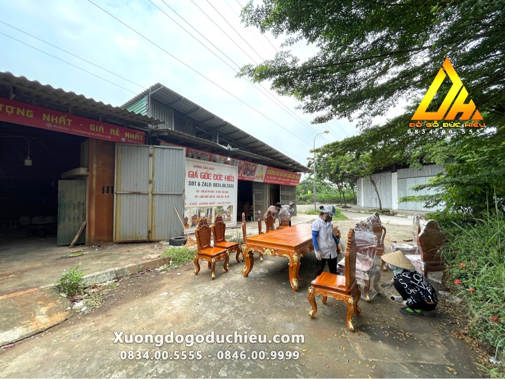 Bàn Ăn Dát Vàng 12 Ghế Louis(Bán về Thanh Hoá)