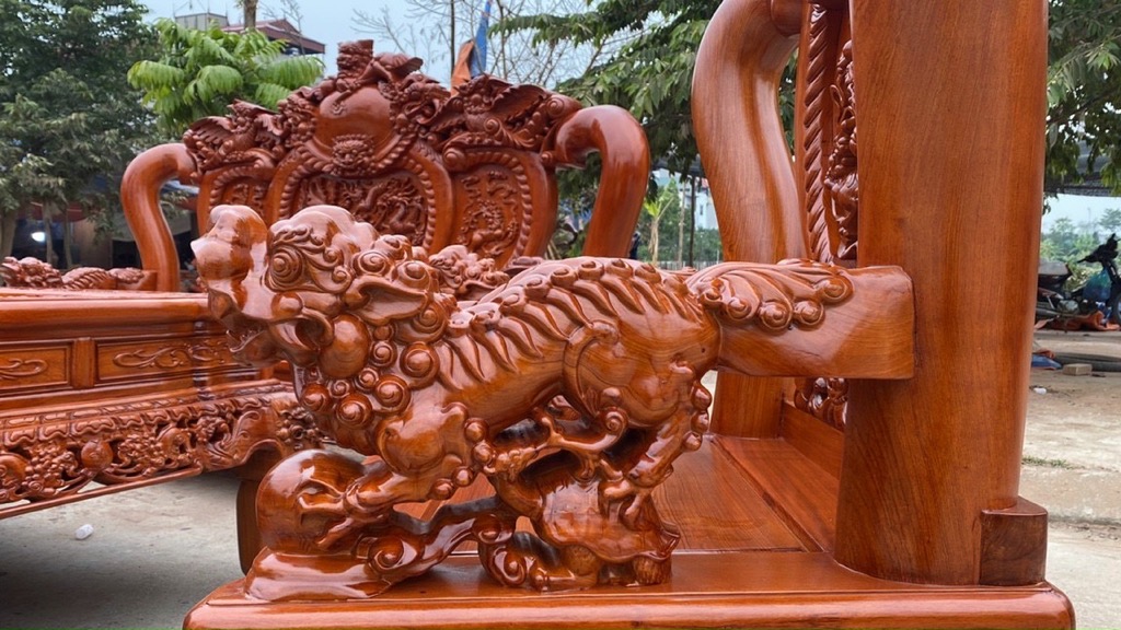 Quốc Nghê chân 16 - cột 16 Siêu Vip