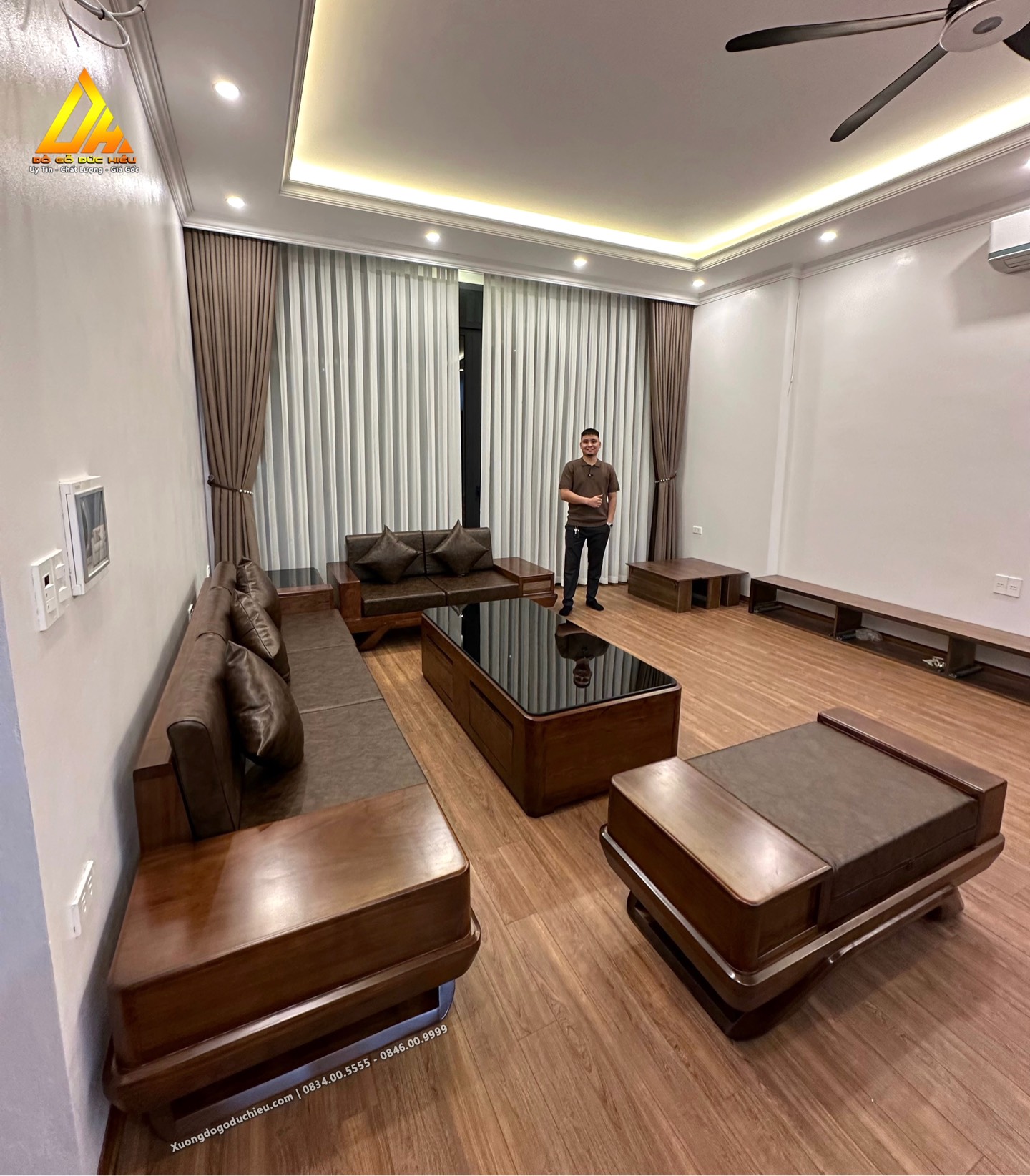 Sofa chân thuyền hiện đại